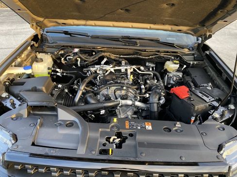 New 2025 Ford Ranger Lariat w/ FX4 Off-Road Package image 51