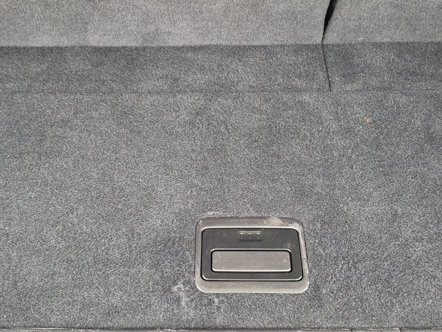 Used 2018 Nissan Armada Platinum w/ Captain Seat Package RWD image 6