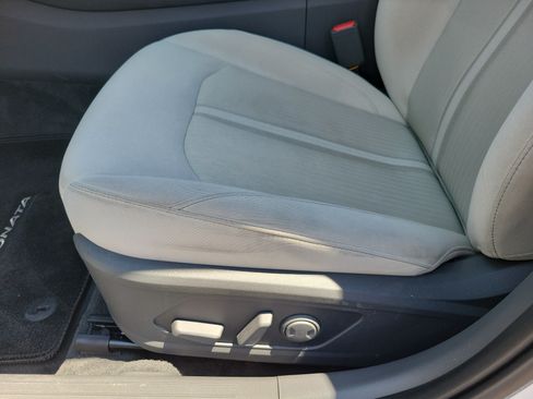 Used 2023 Hyundai Sonata SEL w/ Convenience Package FWD image 6