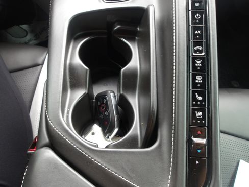 Certified 2022 Chevrolet Corvette Stingray Premium Cpe w/ Z51 Performance Package RWD image 21