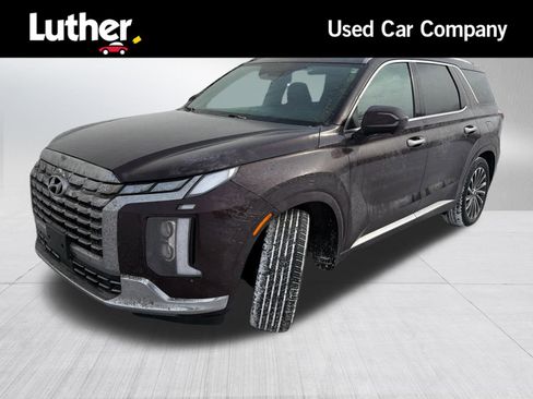 Used 2023 Hyundai Palisade Calligraphy image 1