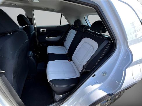 Certified 2022 Hyundai Venue SEL w/ Cargo Package FWD image 21