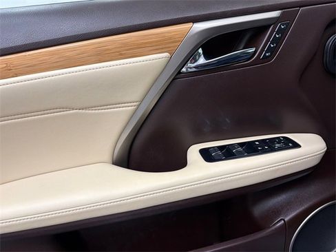 Used 2019 Lexus RX 350L AWD image 38