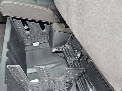 Used 2022 GMC Sierra 2500 Denali w/ Denali Ultimate Package image 8