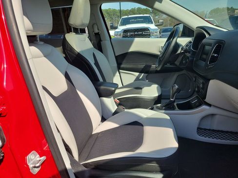 Used 2019 Jeep Compass Latitude image 35