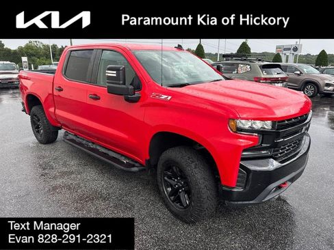 Used 2021 Chevrolet Silverado 1500 LT Trail Boss w/ Bed Protection Package AWD/4WD image 3