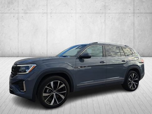 Used 2025 Volkswagen Atlas SEL Premium R-Line image 9