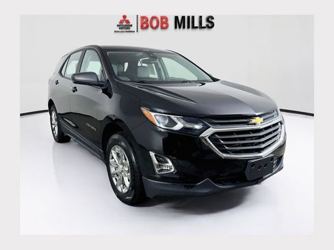 Used 2020 Chevrolet Equinox LS AWD/4WD image 1