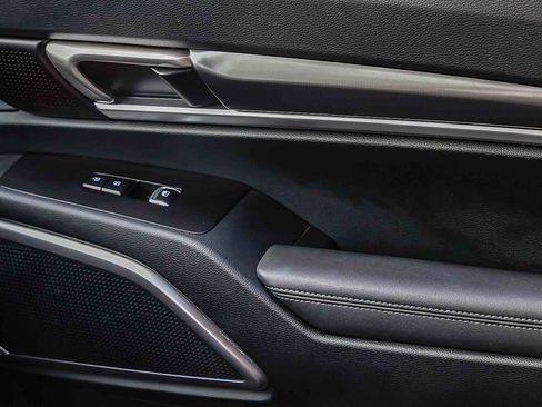 Certified 2024 Kia Telluride S w/ S Sunroof Package FWD image 16