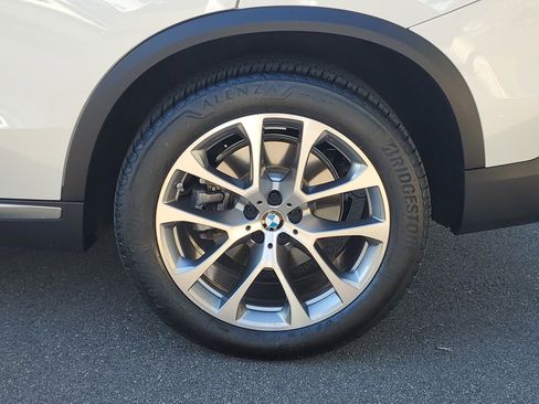 Certified 2024 BMW X5 xDrive40i w/ Premium Package image 30