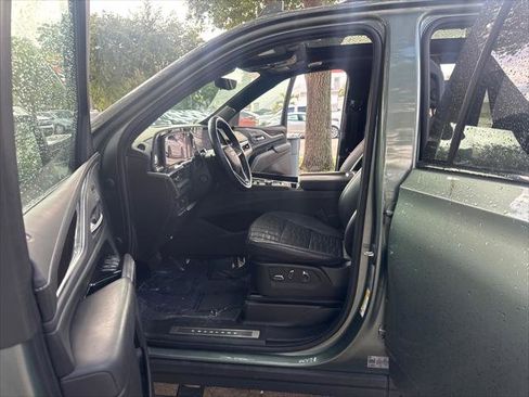 Used 2023 Cadillac Escalade Sport Platinum image 17