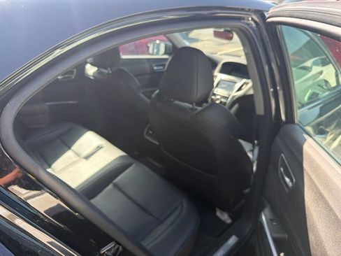 Used 2018 Acura TLX w/ Technology Package FWD image 5