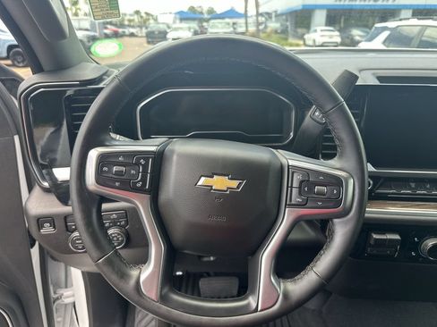 Used 2025 Chevrolet Silverado 2500 LT w/ Convenience Package AWD/4WD image 25
