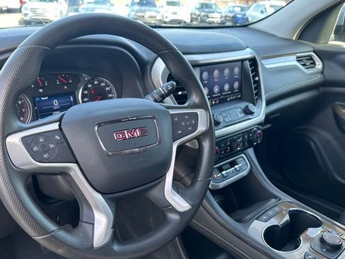 Used 2023 GMC Acadia SLE w/ Driver Convenience Package image 15