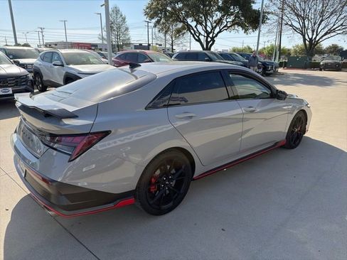 Used 2025 Hyundai Elantra N image 3