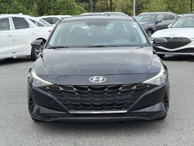 Certified 2023 Hyundai Elantra SEL FWD image 2