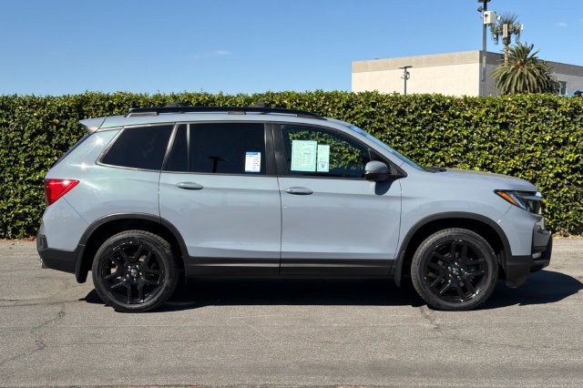 Certified 2023 Honda Passport EX-L image 3