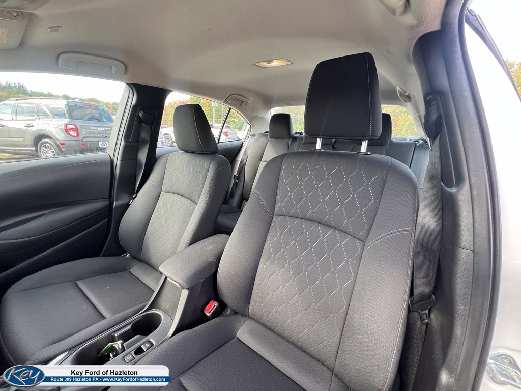 Used 2025 Toyota Corolla LE FWD image 15