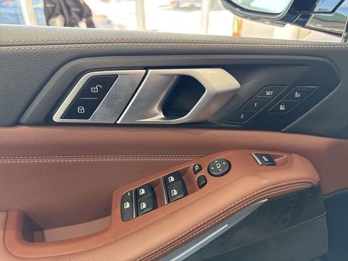 Used 2022 BMW X5 xDrive45e w/ M Sport Package image 37