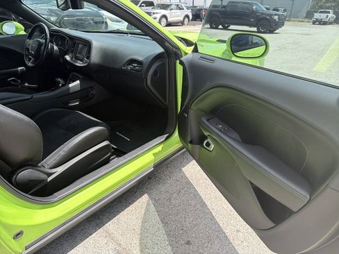 Used 2019 Dodge Challenger R/T Scat Pack RWD image 17