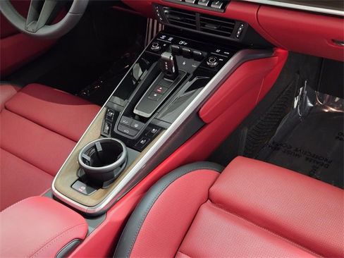 Used 2025 Porsche 911 Carrera image 20