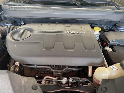 Used 2019 Jeep Cherokee Limited AWD/4WD image 22
