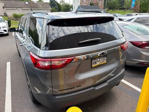 Used 2019 Chevrolet Traverse LT w/ LT Premium Package AWD/4WD image 9
