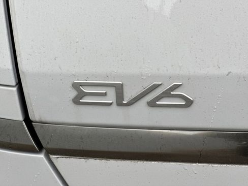 New 2025 Kia EV6 Wind image 26