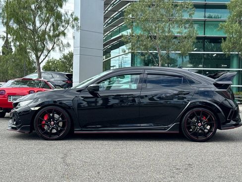Certified 2018 Honda Civic Type R image 7