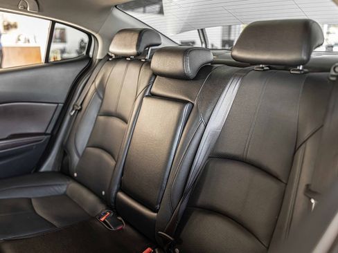 Used 2017 MAZDA MAZDA3 Grand Touring image 31