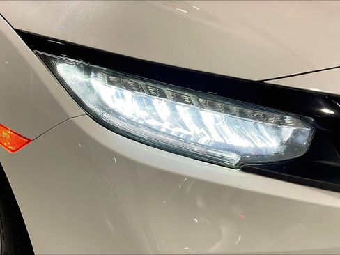 Used 2019 Honda Civic Touring image 31