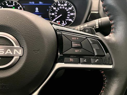 Used 2025 Nissan Altima 2.5 SR w/ SR Premium Package FWD image 23
