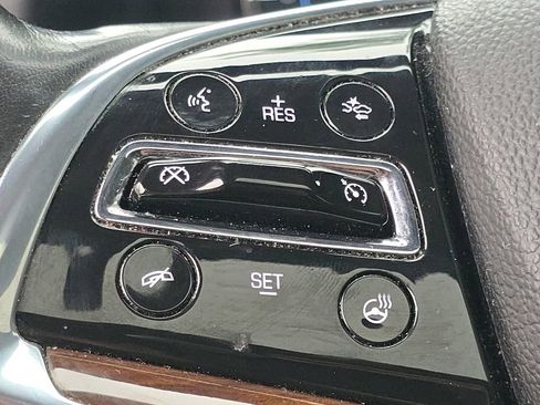 Used 2020 Cadillac Escalade Luxury AWD/4WD image 34