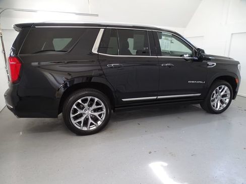 Used 2021 GMC Yukon Denali w/ Denali Ultimate Package AWD/4WD image 26