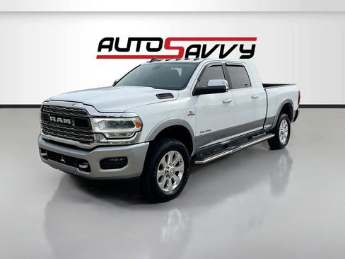 Used 2020 RAM 2500 Laramie w/ Chrome Appearance Group AWD/4WD image 3