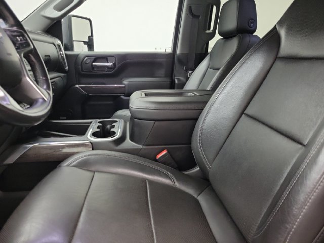 Used 2020 Chevrolet Silverado 2500 LTZ w/ LTZ Plus Package AWD/4WD image 21