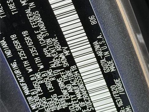 Certified 2022 Toyota Highlander L image 10