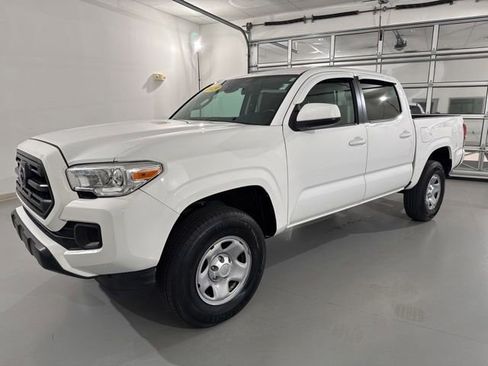 Used 2019 Toyota Tacoma SR w/ SR Convenience Package RWD image 4