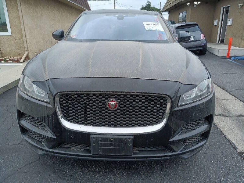 Used 2020 Jaguar F-PACE Premium AWD/4WD image 32