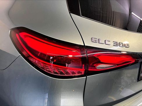 New 2026 Mercedes-Benz GLC 300 4MATIC image 5