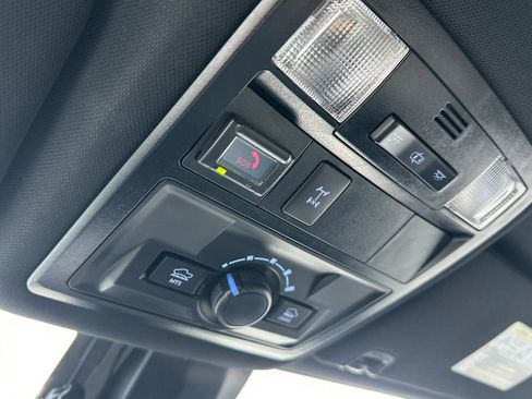 Used 2021 Toyota Tacoma TRD Off-Road w/ Technology Package image 23