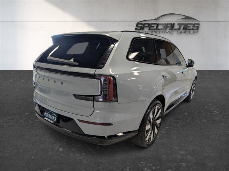 Used 2025 Volvo EX90 Ultra AWD/4WD image 10