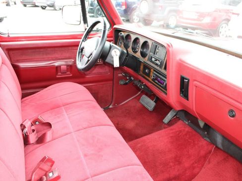 Used 1992 Dodge D/W Truck 150 image 11