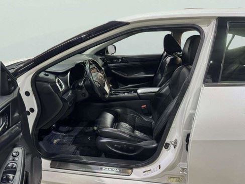 Used 2019 Nissan Maxima Platinum w/ Illumination Package FWD image 16