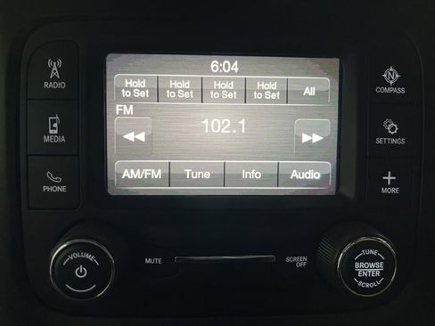 Used 2022 RAM 2500 Tradesman w/ Chrome Appearance Group image 31