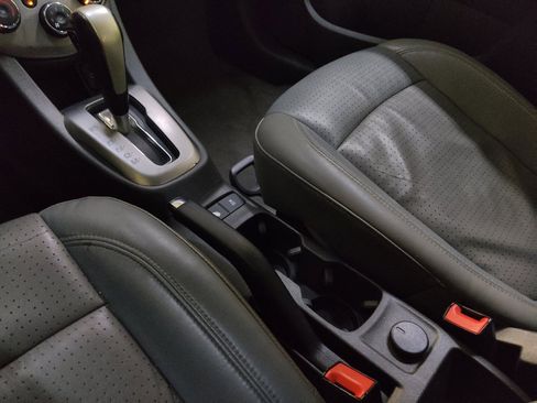 Used 2017 Chevrolet Sonic Premier FWD image 26