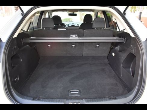 Used 2018 Ford Edge SEL FWD image 25