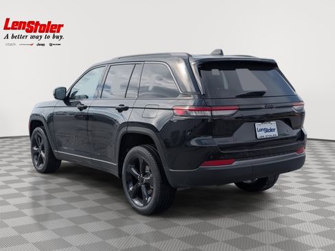 New 2026 Jeep Grand Cherokee Limited w/ Limited Altitude Package AWD/4WD image 2
