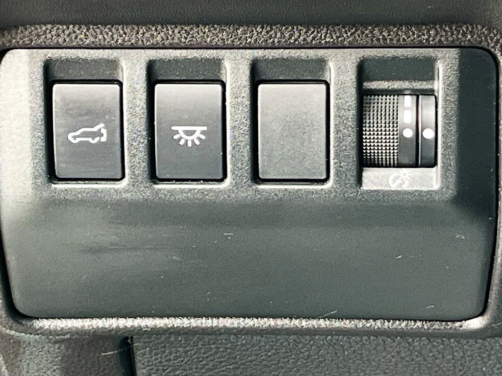 Used 2024 Subaru Ascent Limited AWD/4WD image 10
