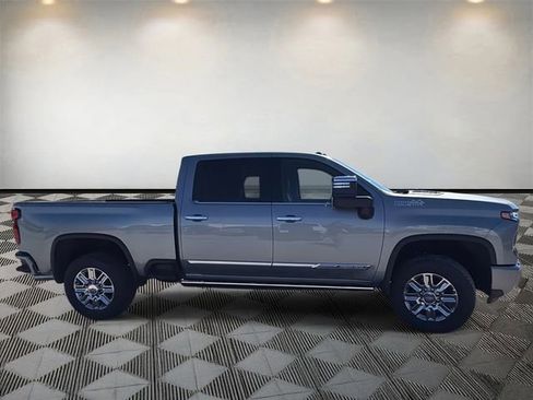 New 2026 Chevrolet Silverado 2500 High Country AWD/4WD image 4